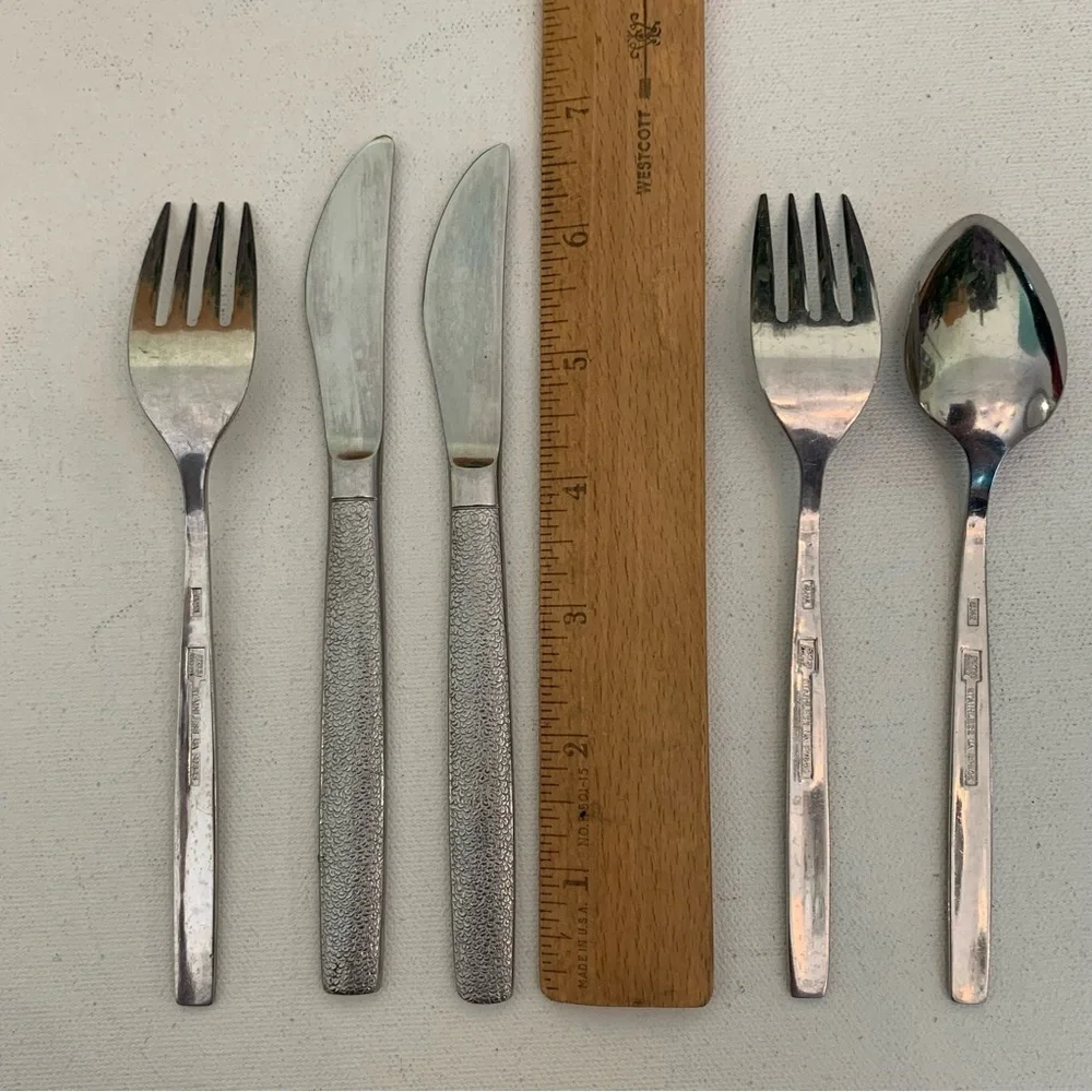 Ekco Eterna Textured Stainless Steel Flatware Japan UA F0645 Petite 5 Piece Set